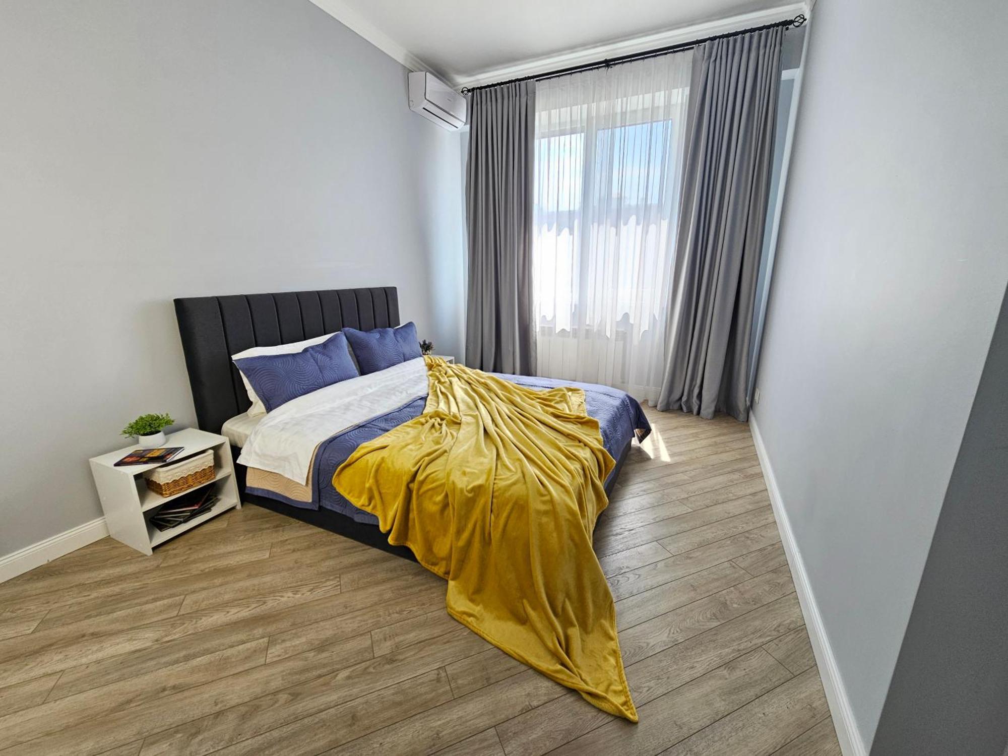 3 Room Gagarin Park Residential Complex Near Mega Shopping Mall 阿拉木图 外观 照片