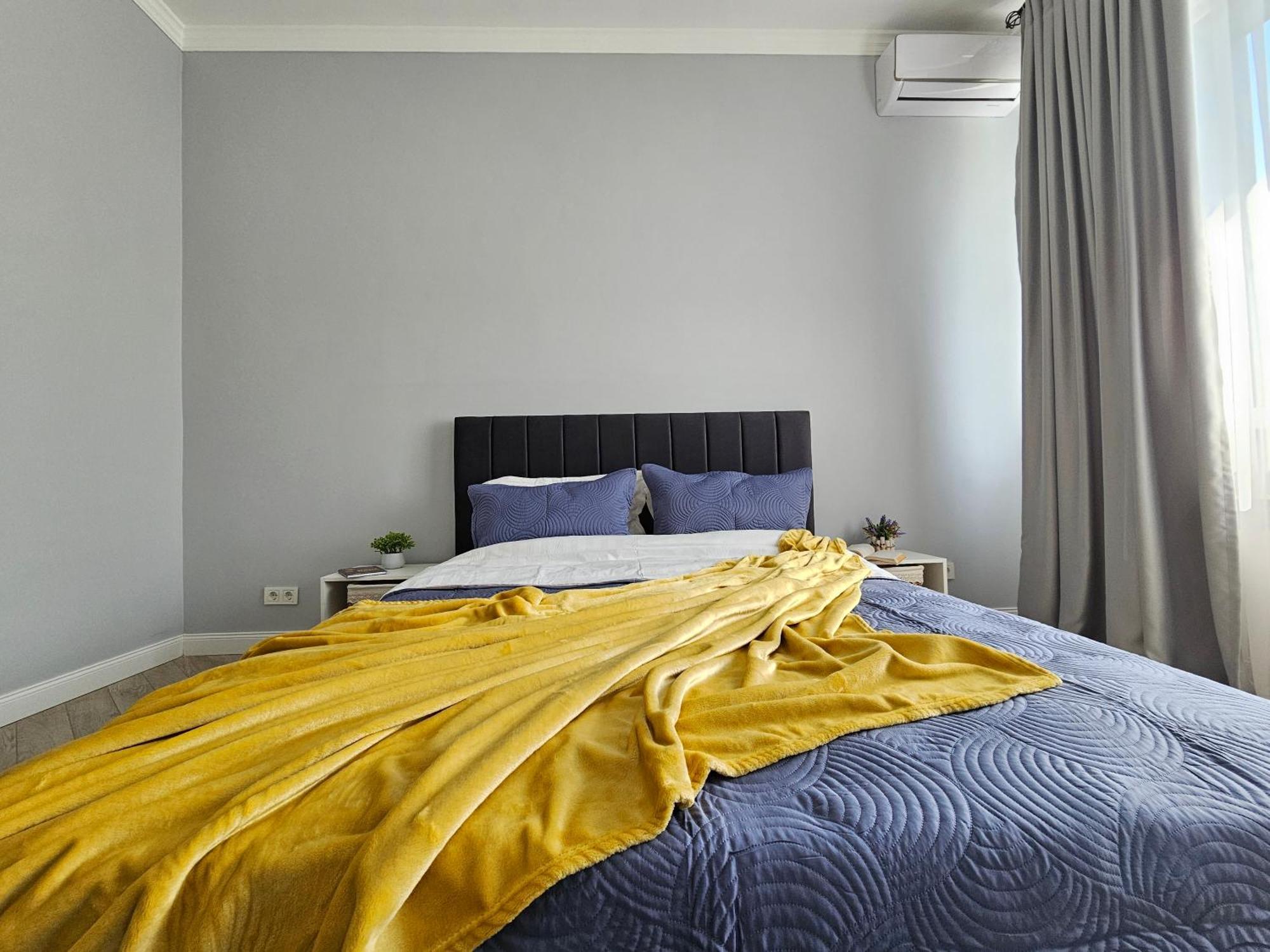 3 Room Gagarin Park Residential Complex Near Mega Shopping Mall 阿拉木图 外观 照片