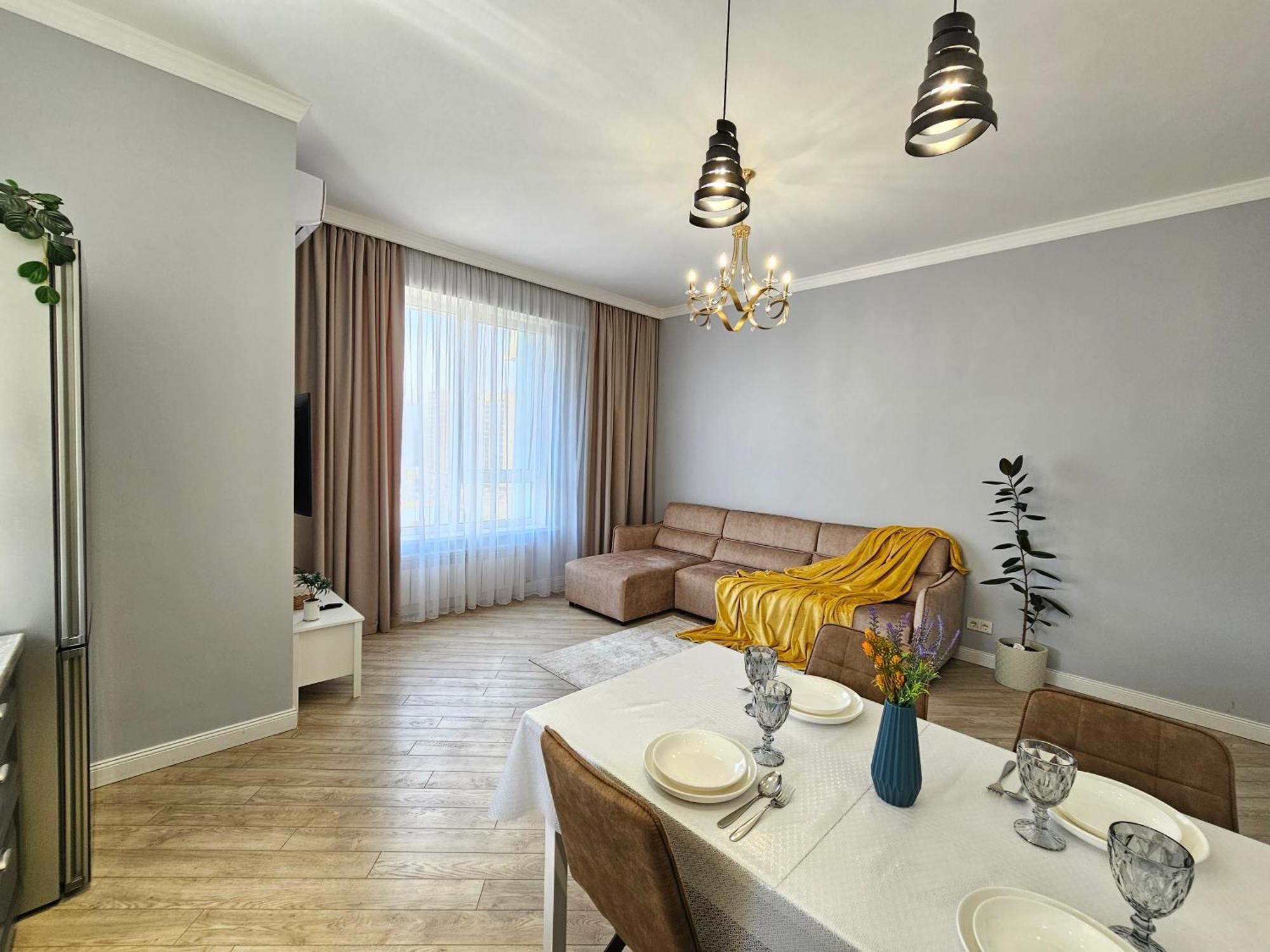 3 Room Gagarin Park Residential Complex Near Mega Shopping Mall 阿拉木图 外观 照片