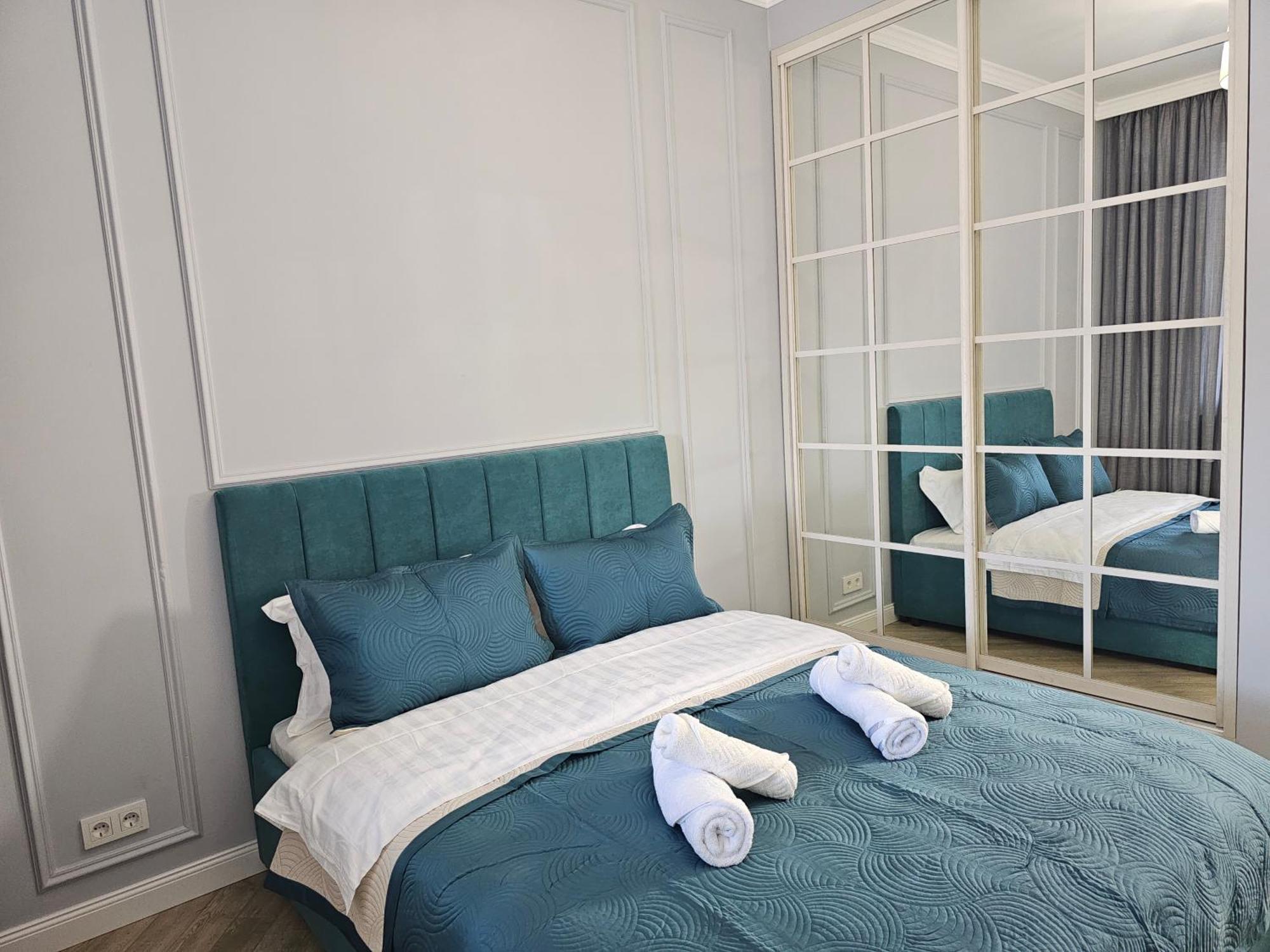 3 Room Gagarin Park Residential Complex Near Mega Shopping Mall 阿拉木图 外观 照片